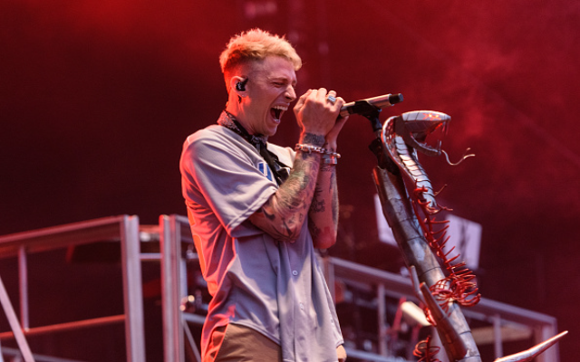 ‘Machine Gun Kelly’ Reveals He Stabbed By Accident Himself to Impress Megan Fox