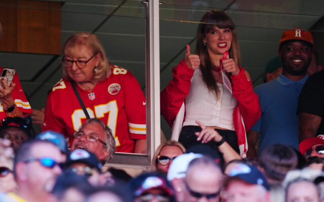 Heinz Is Releasing A Condiment In Honor Of Taylor Swift And Travis Kelce
